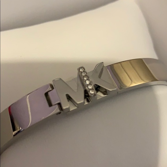 Brand New Michael Kors Silver Bracelet - Picture 6 of 6